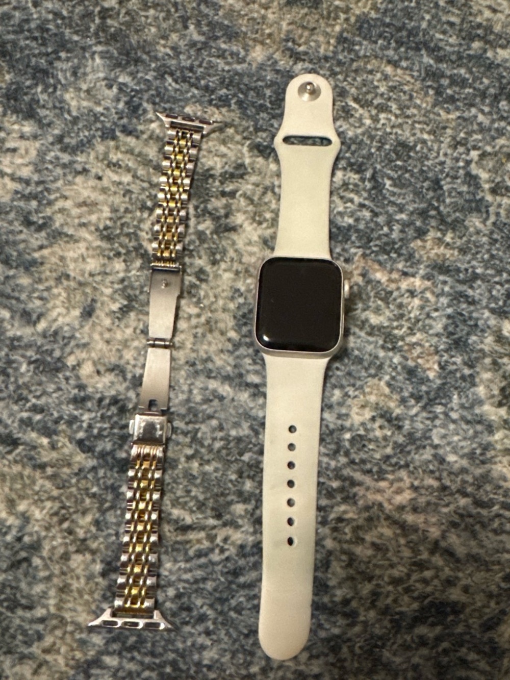 Apple watch SE 2nd generation with White Silicone Band and Metal Band